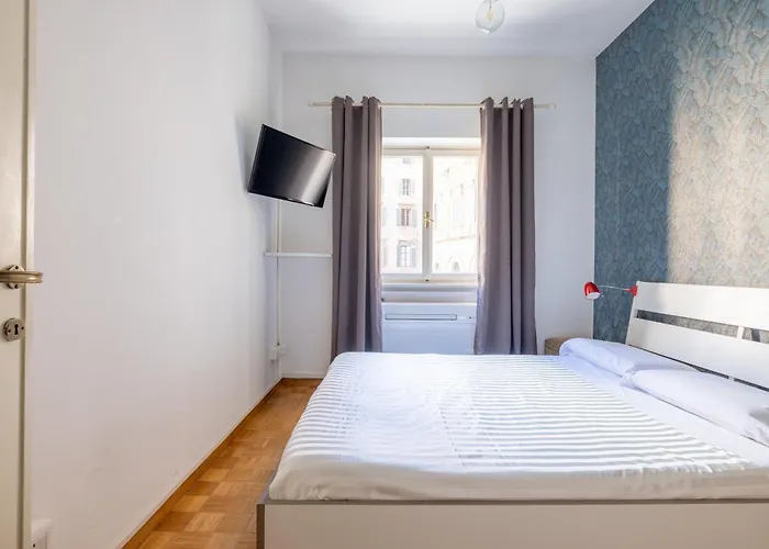 Charming With View In The Heart Of Lägenhet